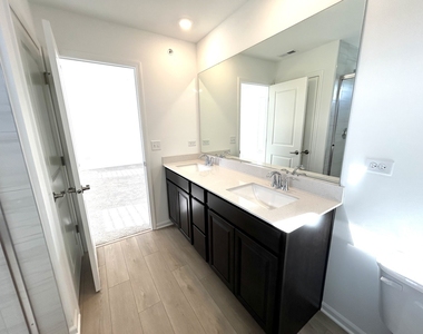 612 Cassia Court - Photo Thumbnail 15