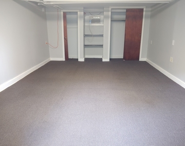 1422 Oakwood Avenue - Photo Thumbnail 3