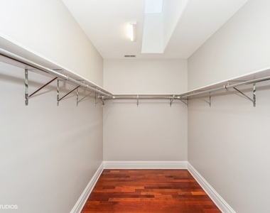 1800 Sawgrass Street - Photo Thumbnail 12