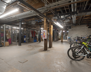 500 S Clinton Street - Photo Thumbnail 16