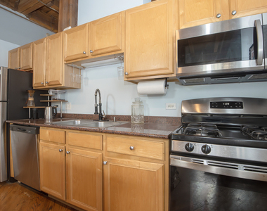 500 S Clinton Street - Photo Thumbnail 7