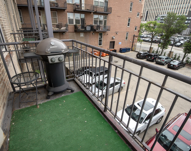 500 S Clinton Street - Photo Thumbnail 14