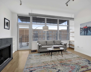 1200 W Monroe Street - Photo Thumbnail 5