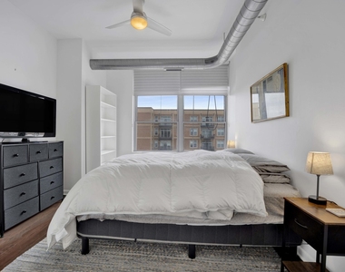 1200 W Monroe Street - Photo Thumbnail 14