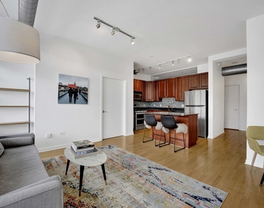 1200 W Monroe Street - Photo Thumbnail 2