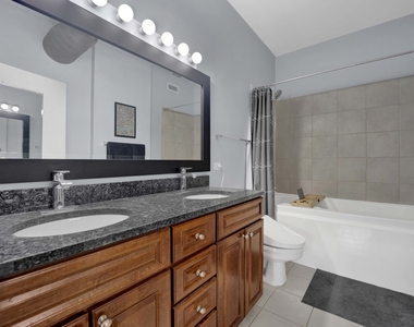 1200 W Monroe Street - Photo Thumbnail 17