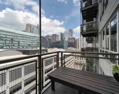 565 W Quincy Street - Photo Thumbnail 10