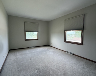 153 Spuhler Drive - Photo Thumbnail 12