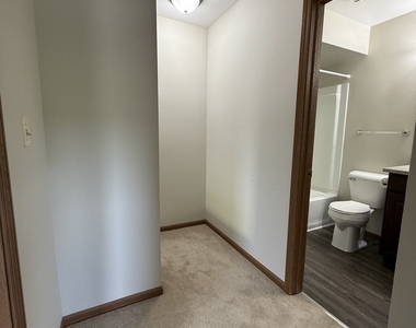 153 Spuhler Drive - Photo Thumbnail 19