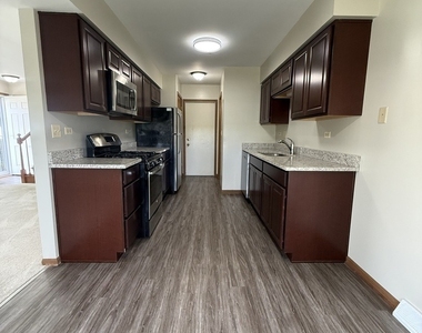 153 Spuhler Drive - Photo Thumbnail 5