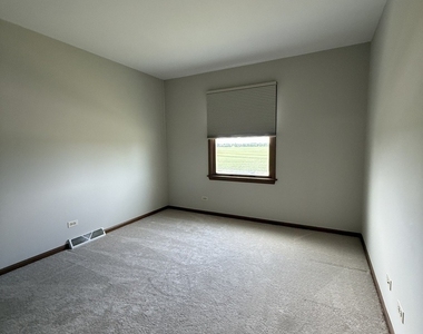 153 Spuhler Drive - Photo Thumbnail 16