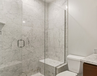 1926 N Lincoln Park West Street - Photo Thumbnail 18