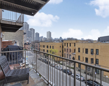 1926 N Lincoln Park West Street - Photo Thumbnail 12