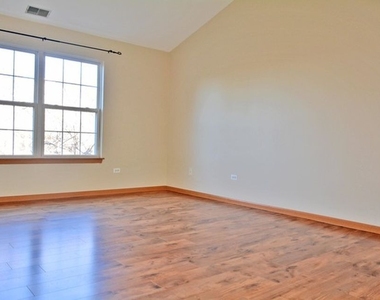 2527 Sheehan Drive - Photo Thumbnail 9