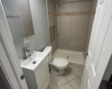 2300 S Ridgeway Avenue - Photo Thumbnail 12