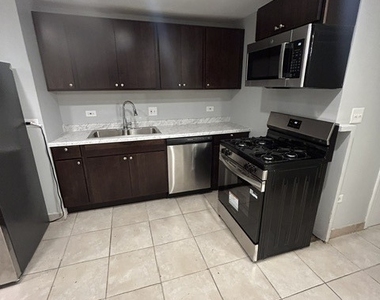 2300 S Ridgeway Avenue - Photo Thumbnail 1
