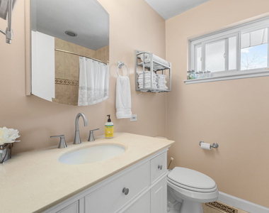 10813 Berkshire Street - Photo Thumbnail 6