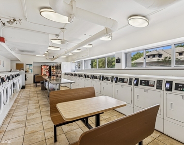 6171 N Sheridan Road - Photo Thumbnail 25