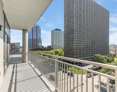 212 E Cullerton Street - Photo Thumbnail 9