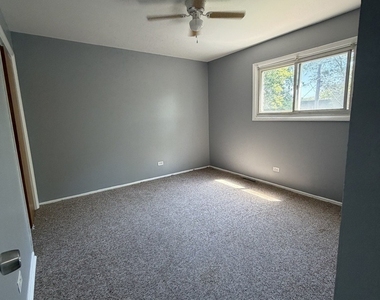 2107 171st Street - Photo Thumbnail 5