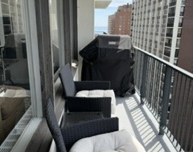 1400 N State Parkway N - Photo Thumbnail 1