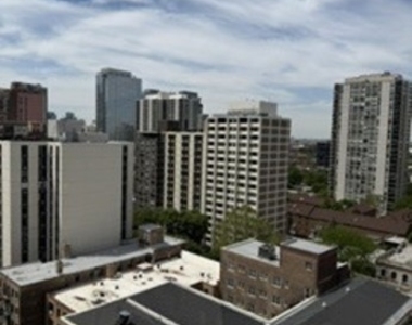 1400 N State Parkway N - Photo Thumbnail 4