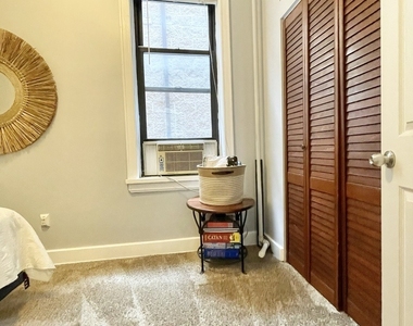 1931 N Hoyne Avenue - Photo Thumbnail 17