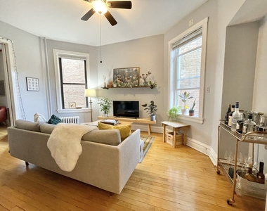 1931 N Hoyne Avenue - Photo Thumbnail 6