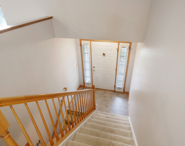 2614 Loren Lane - Photo Thumbnail 4