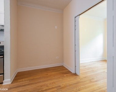 2922 N Albany Avenue - Photo Thumbnail 4