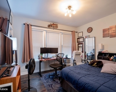 1201 W Addison Street - Photo Thumbnail 3
