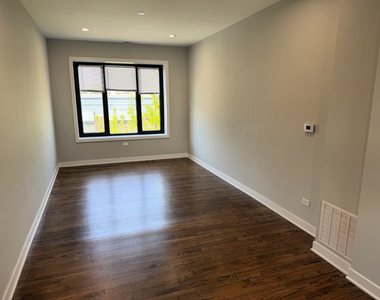 5209 N Milwaukee Avenue - Photo Thumbnail 5