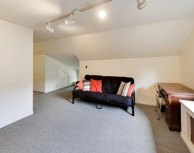 2624 Thayer Street - Photo Thumbnail 32