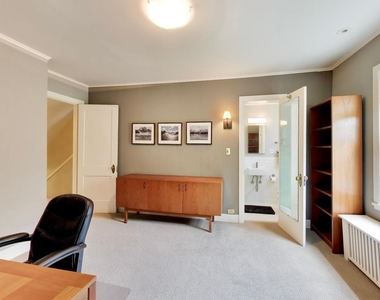 2624 Thayer Street - Photo Thumbnail 22