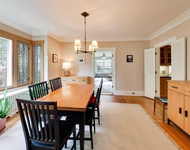 2624 Thayer Street - Photo Thumbnail 6