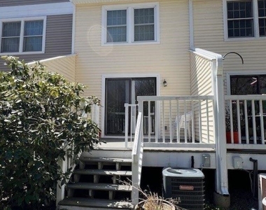 517 Fox Hollow - Photo Thumbnail 21