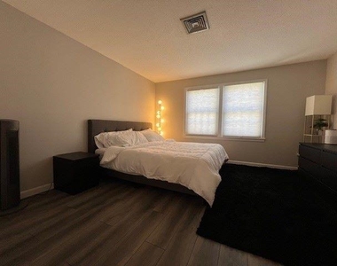 517 Fox Hollow - Photo Thumbnail 8