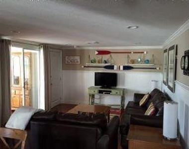 18 Lowell - Photo Thumbnail 3
