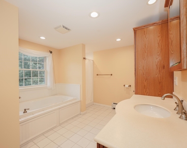 55 Holbrook Hill - Photo Thumbnail 39
