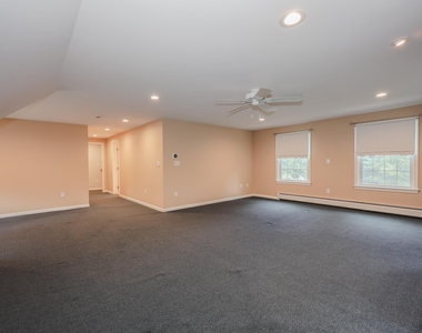 55 Holbrook Hill - Photo Thumbnail 36
