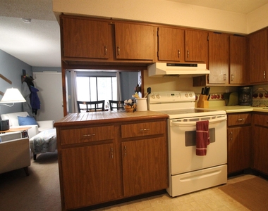 38 Windsor Hill - Photo Thumbnail 3
