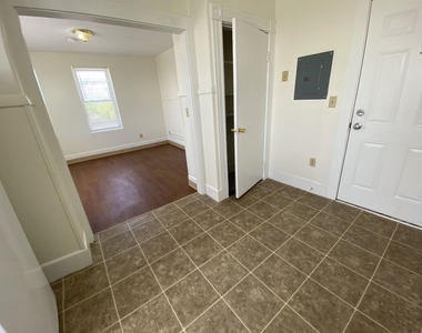 15 West Broadway - Photo Thumbnail 12