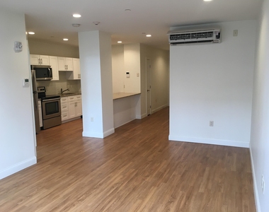 875 Elm - Photo Thumbnail 8