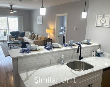 303 Dunbar - Photo Thumbnail 6