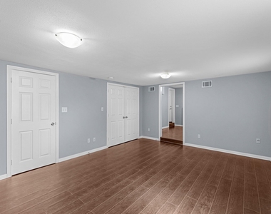 709 1/2 Gale Street - Photo Thumbnail 2