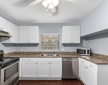 709 1/2 Gale Street - Photo Thumbnail 5