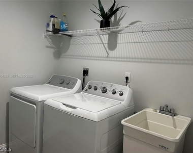 634 Royce Road - Photo Thumbnail 16