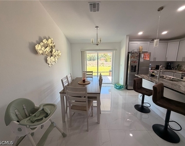 4702 Loraine Avenue S - Photo Thumbnail 8