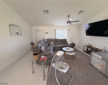 4702 Loraine Avenue S - Photo Thumbnail 6