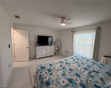 4702 Loraine Avenue S - Photo Thumbnail 10